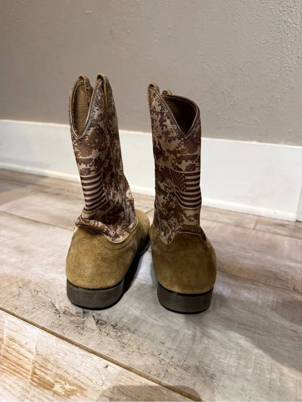 Arita Patriot Antique Camo Square Toe Pull On Cowboy Boots